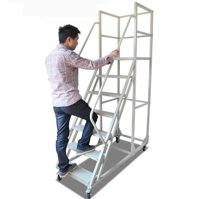Escaleras de escalera de plataforma móvil de acero con recubrimiento en polvo para uso en almacén con ruedas