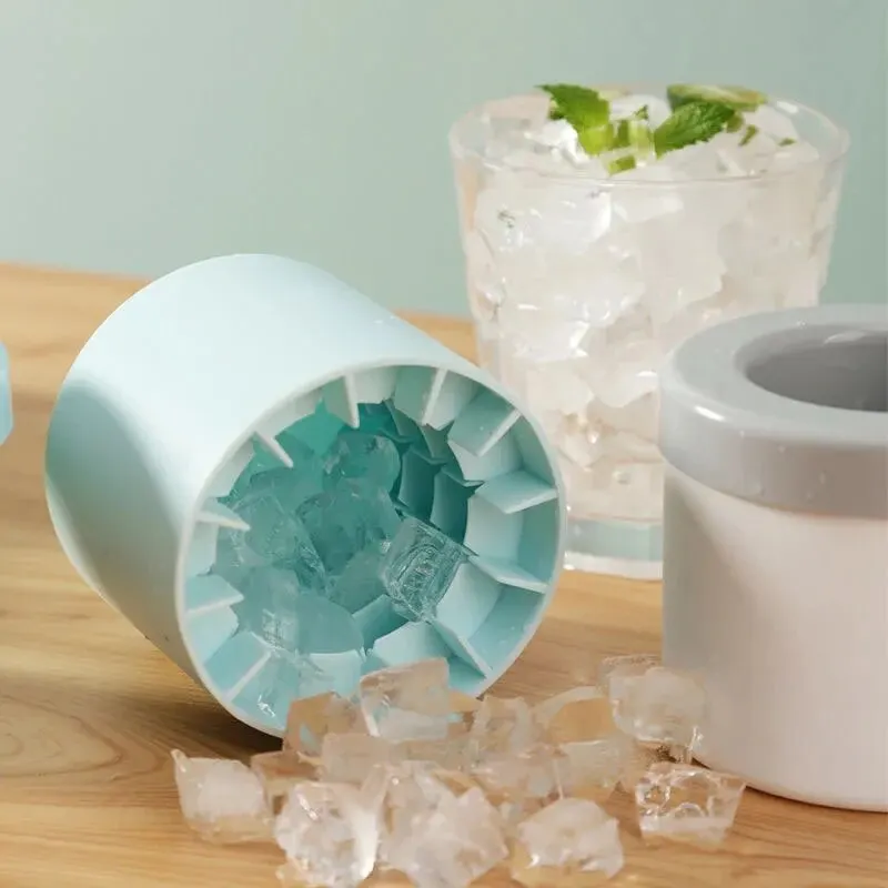 ซิลิโคน ICE CUBE แม่พิมพ์ถังน้ําแข็งกลมฤดูร้อนโฮมเมด DIY ตู้เย็น Freeze ICE Maker Creative ICE CUBE แม่พิมพ์ Barware เครื่องมือ
