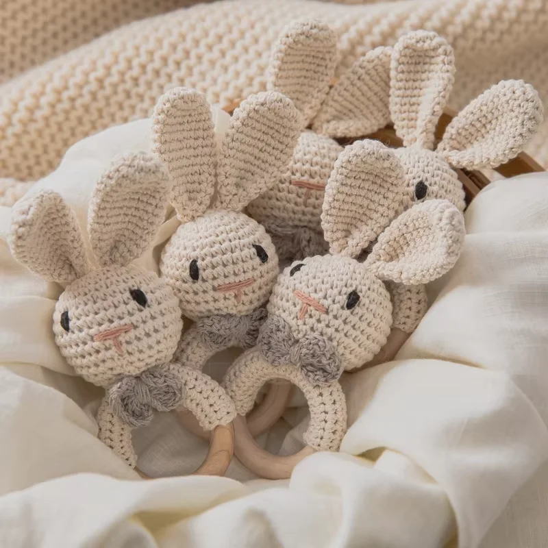 아기 크로 셰 뜨개질 딸랑이 나무 Teether 장난감 BPA 무료 나무 설치류 토끼 딸랑이 아기 모바일 놀이 체육관 신생아 교육 음악 장난감