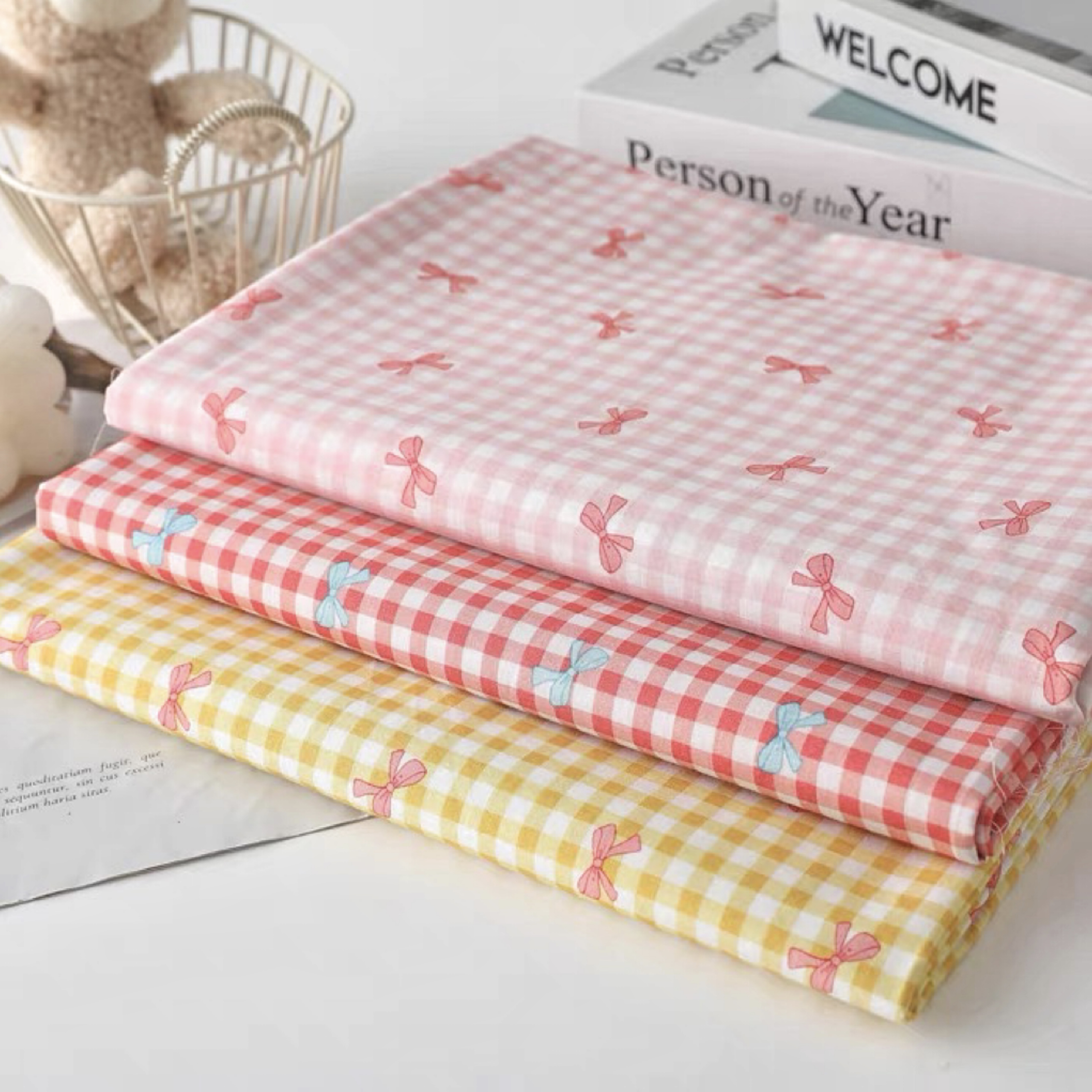 สีสัน Checkered Bow ผ้าฝ้าย 60S พิมพ์ผ้าสําหรับทําชุดเสื้อชุดนอนบ้านและเสื้อผ้าเด็กทําด้วยมือ