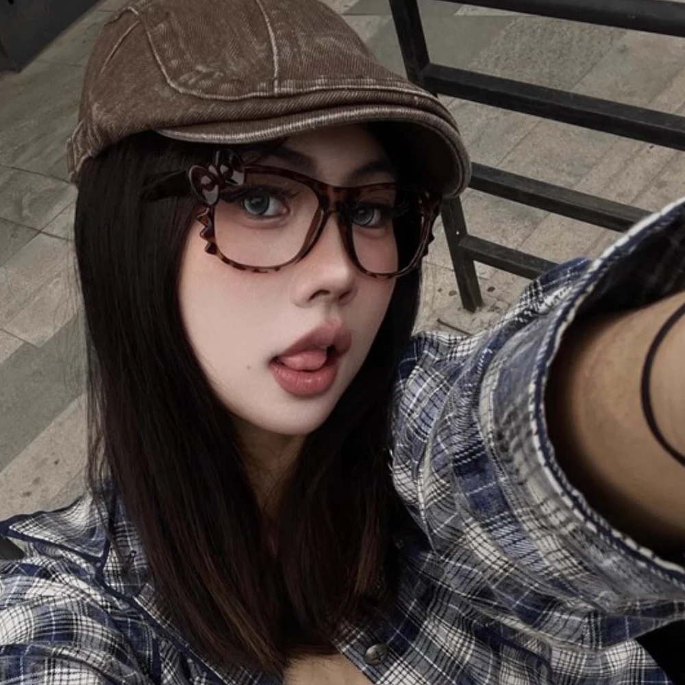 Y2K Leopard Print Eyeglass Frame Anime Leopard Print Eyeglass Frame Kawaii Retro Glasses Cartoon Cute Eyewear Decorative Toys