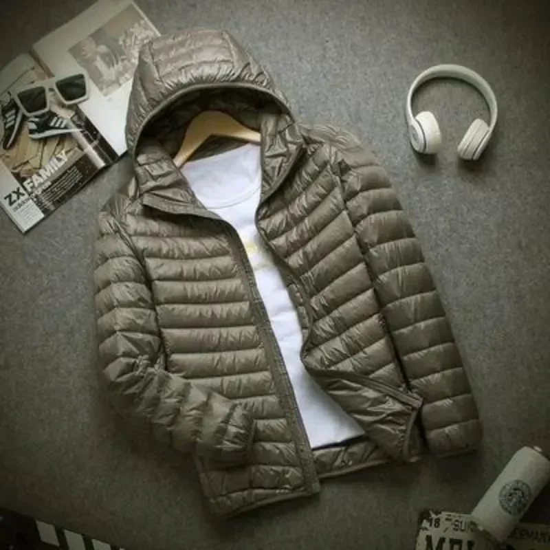 Jaqueta de algodão leve de outono e inverno para homens elegantes com capuz curto, ultrafino, leve e justo