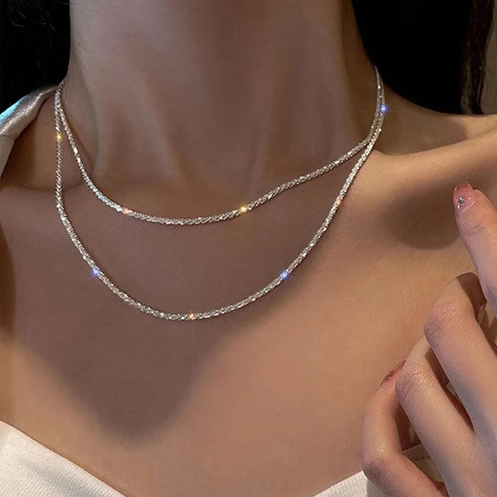 Collana semplice scintillante di moda per le donne Collana girocollo con catena clavicola color argento Regalo di gioielli per feste di nozze coreane femminili