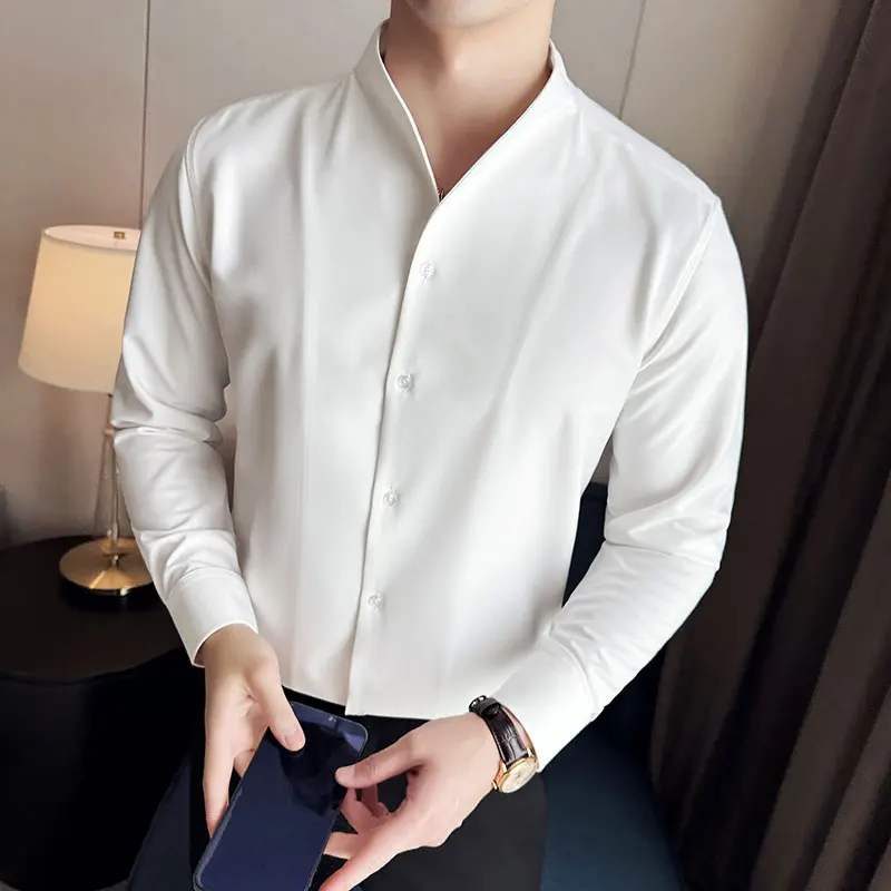 Männer Hemd mit V-ausschnitt 2025, Herbst Britischen Stil Anti-falten Weiche Feste Beiläufige Elastische Slim Fit Lange Ärmeln Kleid hemd Männer Kleidung