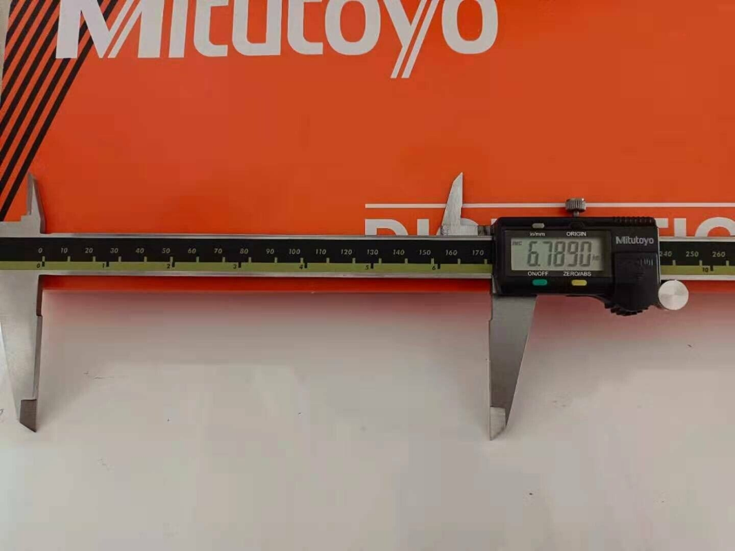Mitutoyo Japan 500-196-20 150mm/6" Absolute Digital Digimatic Vernier Caliper