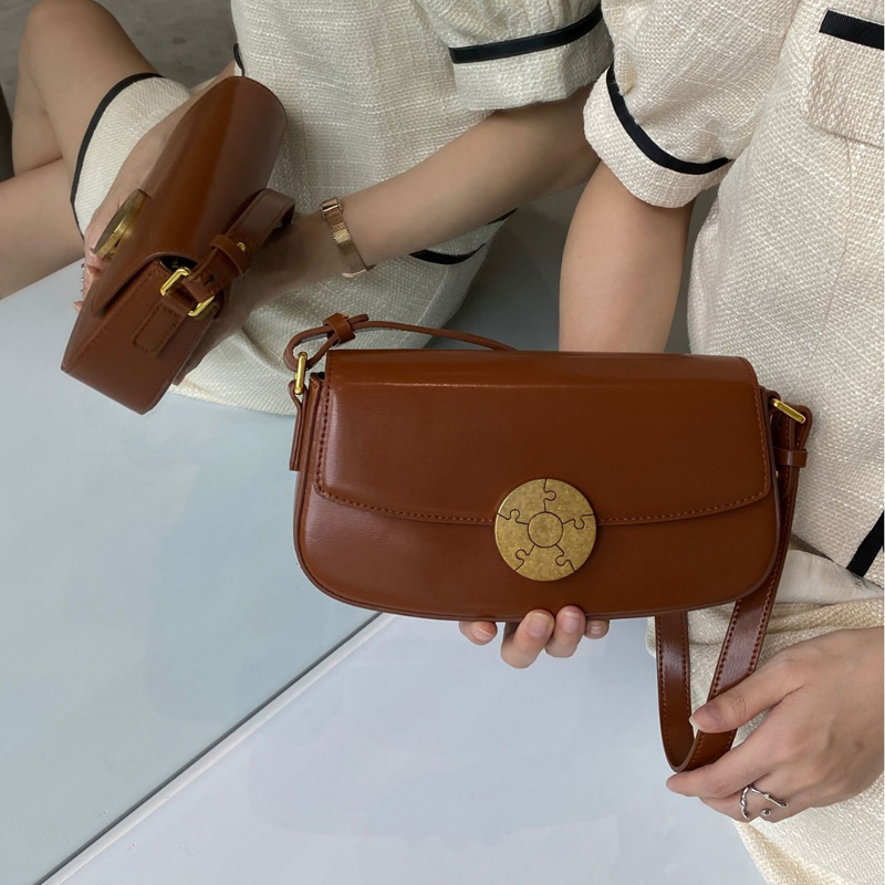 2024 nuovo arriva borsa a tracolla donna in pelle bovina piccola borsa quadrata borsa a bastone stile retrò borsa da donna in vera pelle