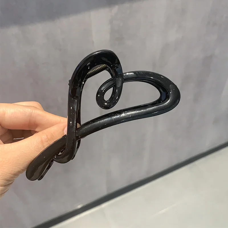 女性のための魅力的なヘアクリップ,マット,ラブグリップ,シンプルでハイエンド,新しいヘッドピース,春と夏,1個