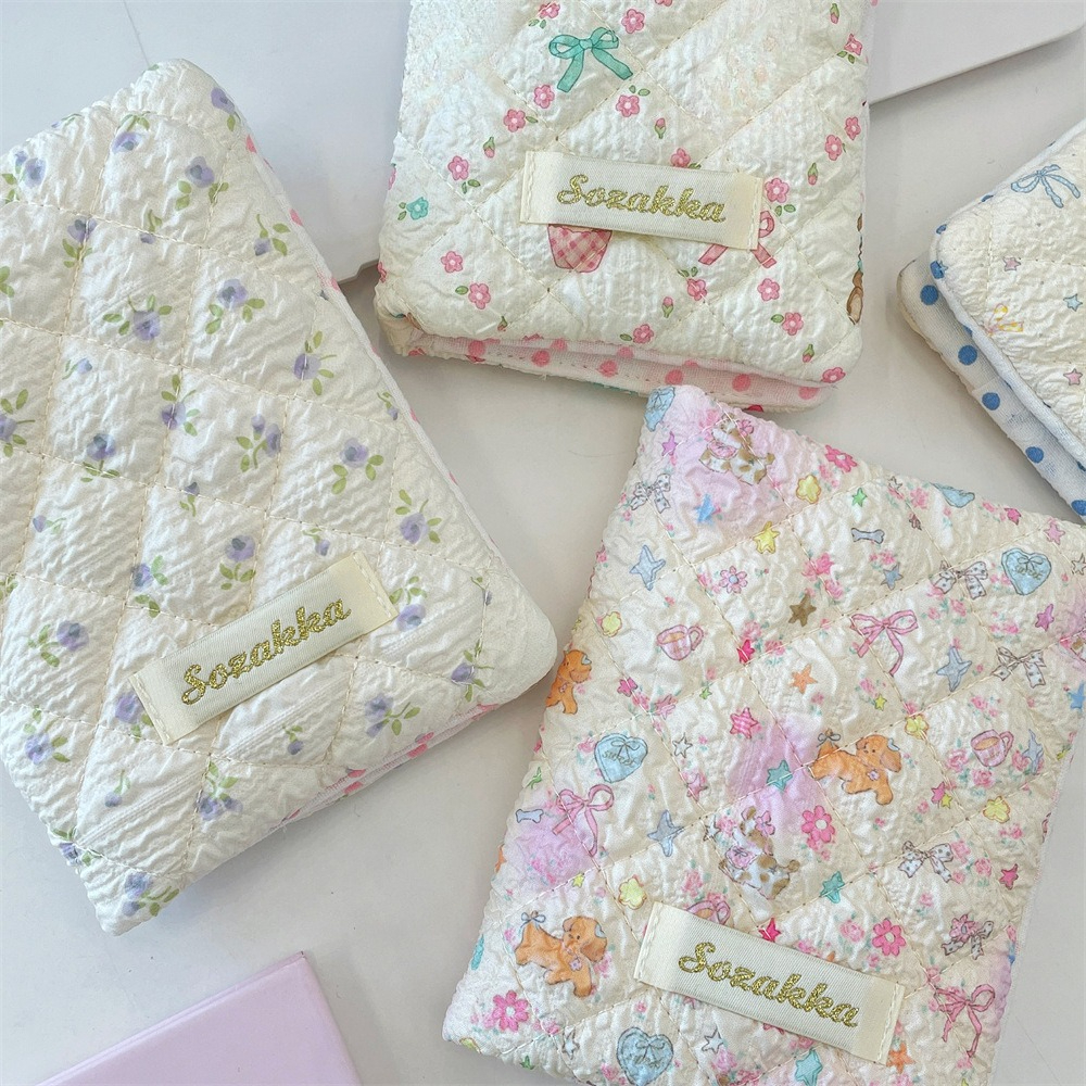 Обложка для паспорта с милым мультяшным цветком для женщин, многофункциональный держатель для дорожных аксессуаров из полиэстера