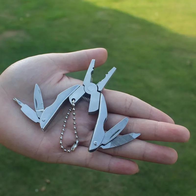 Multifunctional Pliers Mini Lightweight Portable Multifunctional Turtle Back Pliers Beetle Pliers Turtle Folding Pliers 1PC