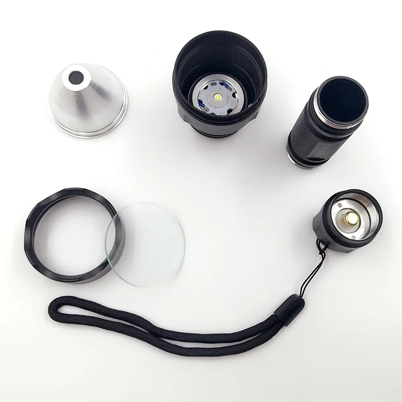 Linterna LED superbrillante, 5 modos de iluminación, antorcha LED para acampar de noche, senderismo, caza y actividades en interiores, no incluye batería