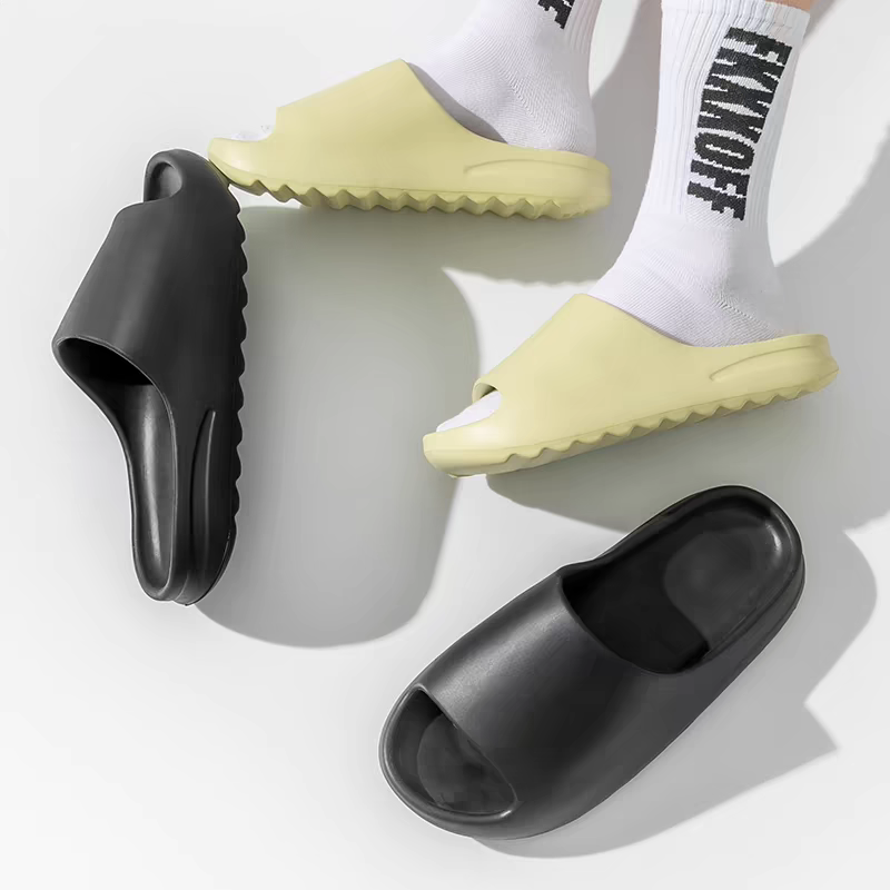 Zapatillas de moda para mujer, zapatillas planas ligeras de EVA para el baño, cómodas zapatillas de masaje para parejas, tobogán de interior, zapatos de ducha