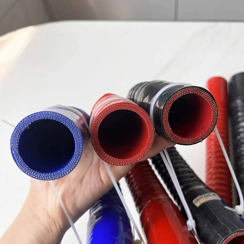 สีแดงสีฟ้าสีดําทั้งหมดขนาด Universal ซิลิโคนยืดหยุ่นท่อรถ Air Intake ท่อหม้อน้ํา Intercooler หลอดยาง Joiner