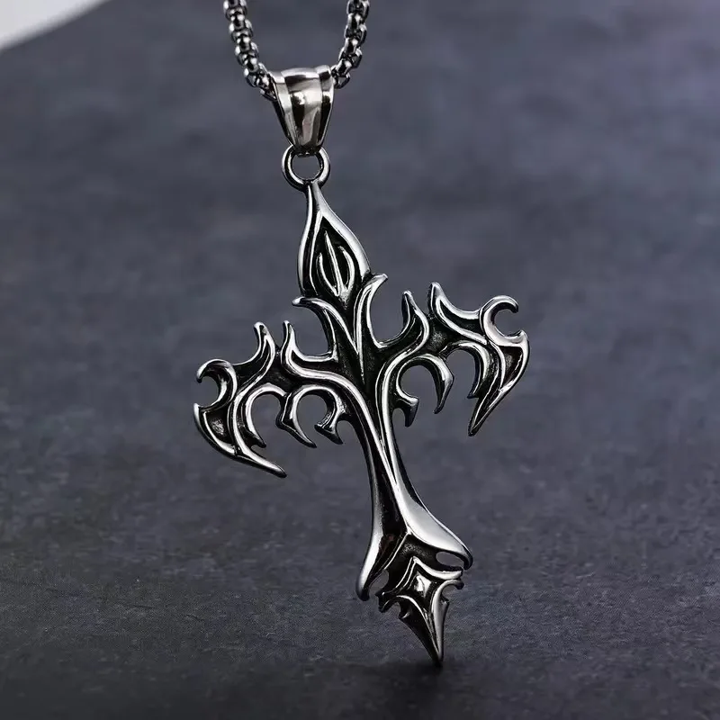 Accessorio di moda di nicchia per collana con ciondolo da uomo con nuova fiamma transfrontaliera