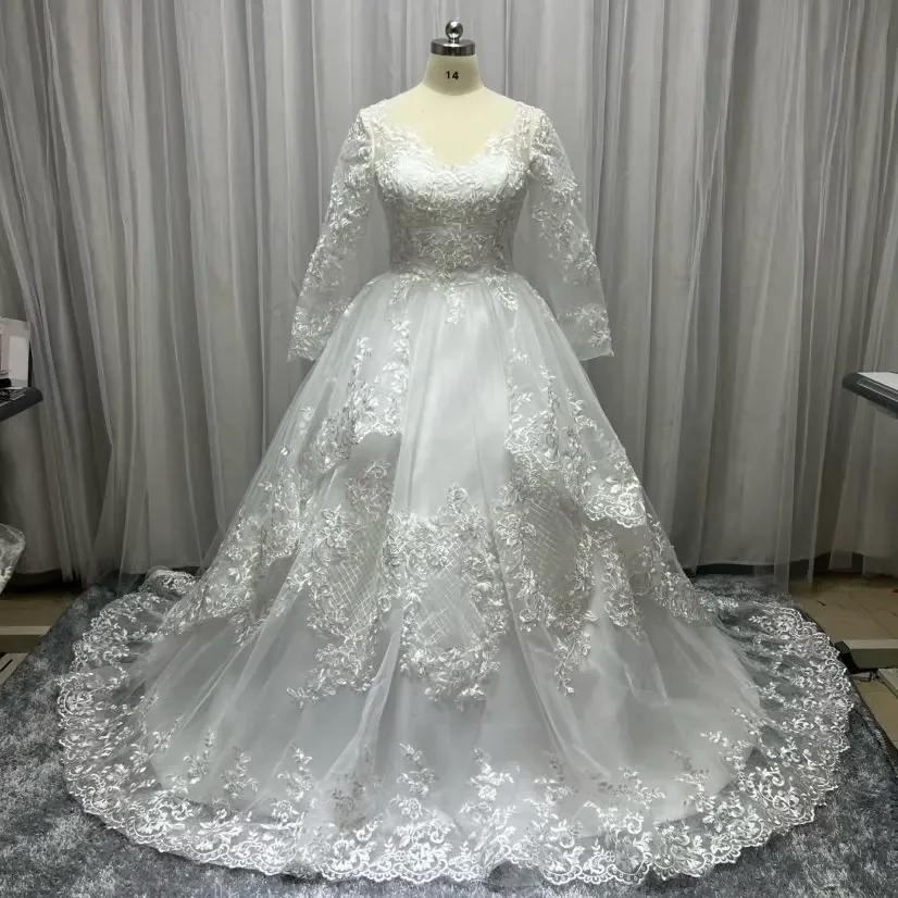เจ้าหญิง Plus ขนาดชุดแต่งงาน2023ลูกไม้ Applique แขนยาว Custom Made กระโปรงหลายชั้นดูไบคำชุดเจ้าสาว