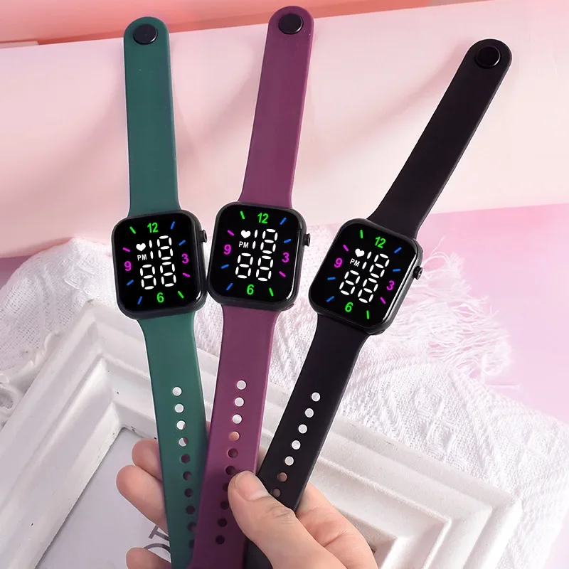子供用LEDデジタルスポーツウォッチ,防水,ファッショナブル,正方形,屋外,シリコンブレスレット,電子,新しい,2022, 2024