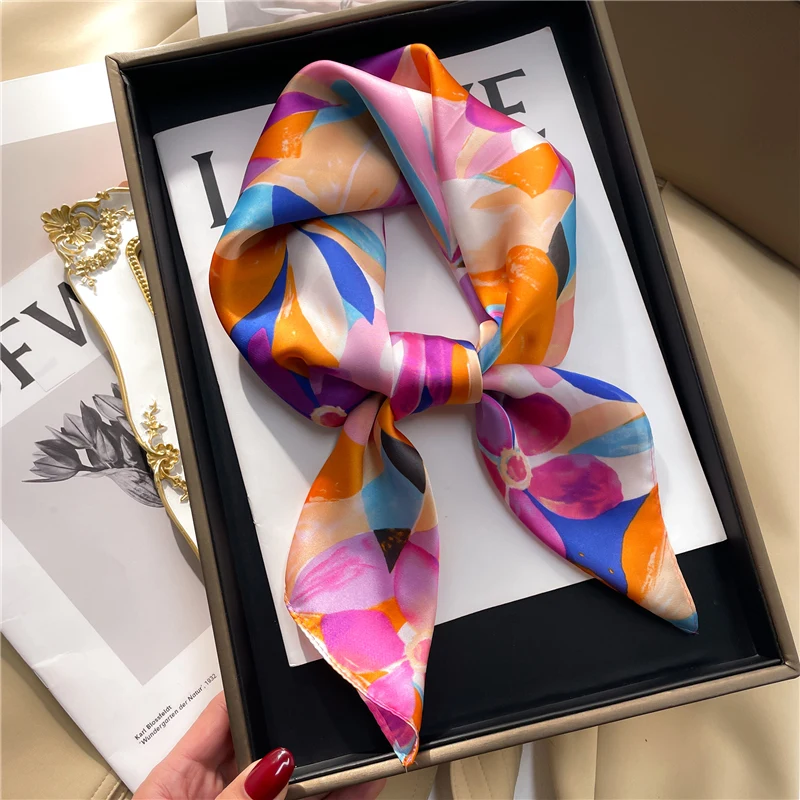 Lenço de seda quadrado estampado floral para mulheres, faixas de cabelo hijab, lenço, xale de cetim feminino, bandana, moda, luxo, 2024