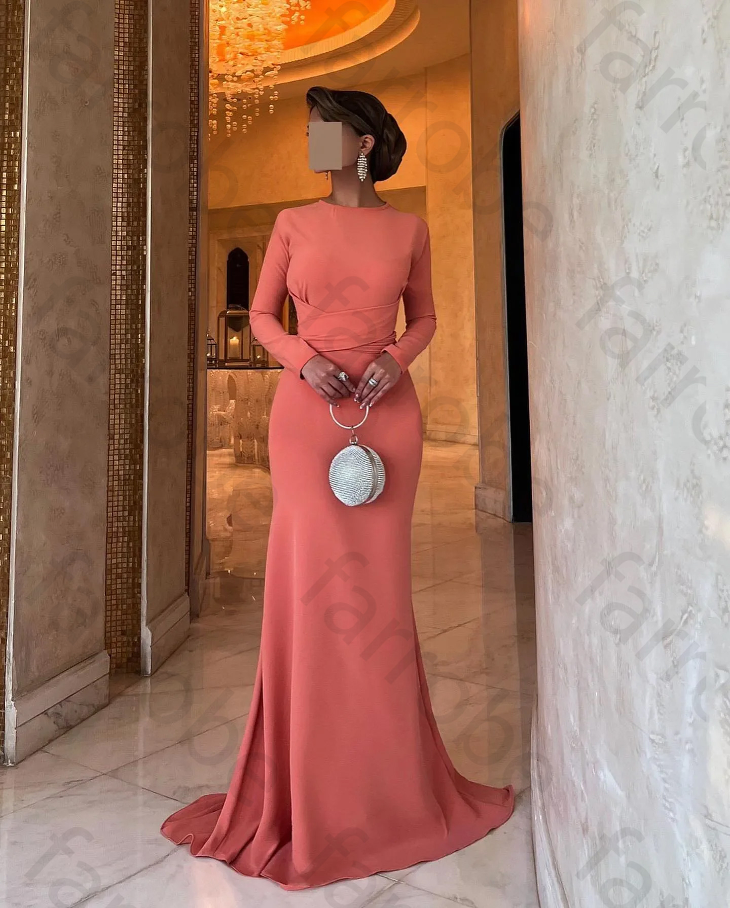 Aangepaste elegante koraalroze moeder van de bruidjurken juweelhals lange mouwen bruiloftsgastjurk vloerlengte avondjurken