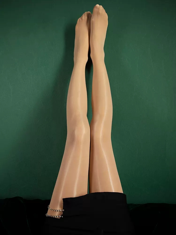 Plus Size Basic Pantyhose, Women's Plus Solid High Rise Smoothing Oil Shiny Skinny Stockings