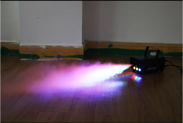 Nieuwe afstandsbediening LED 500W rookmachine RGB Gemengde kleur rookmachine professionele rookuitwerper podiumapparatuur LED-fogger