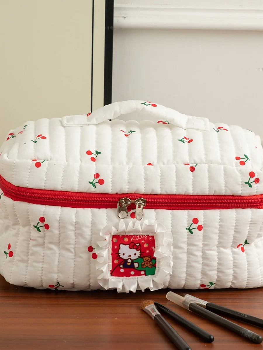 น่ารัก Sanrio Hello Kitty กระเป๋าเครื่องสําอางเครื่องสําอางแบบพกพาผู้หญิง Y2K ซิปกระเป๋าแต่งหน้าความจุขนาดใหญ่กล่องเก็บของขวัญสาว