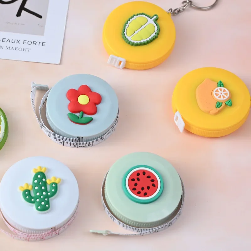 Mini ruban de dessin animé avec des fruits mignons, ruban d'animaux, multifonction, portable, règle souple, outil de mesure pour étudiants, gadget de couture