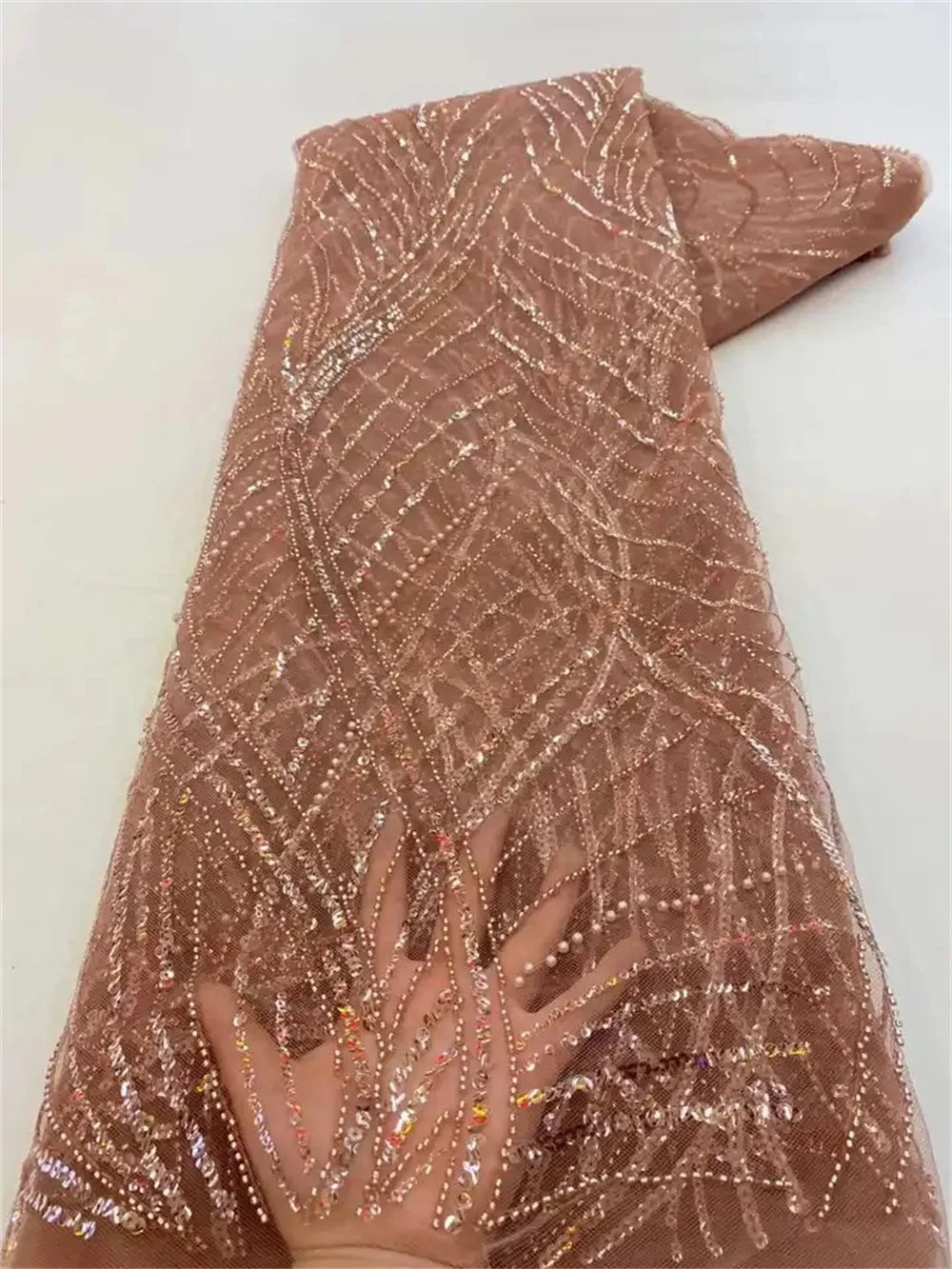 หรูหราแอฟริกันSequinsลูกปัดผ้าลูกไม้ 2025 คุณภาพสูงเจ้าบ่าวไนจีเรียงานแต่งงานเจ้าสาวเย็บปักถักร้อยภาษาฝรั่งเศสคําTulleเย็บ