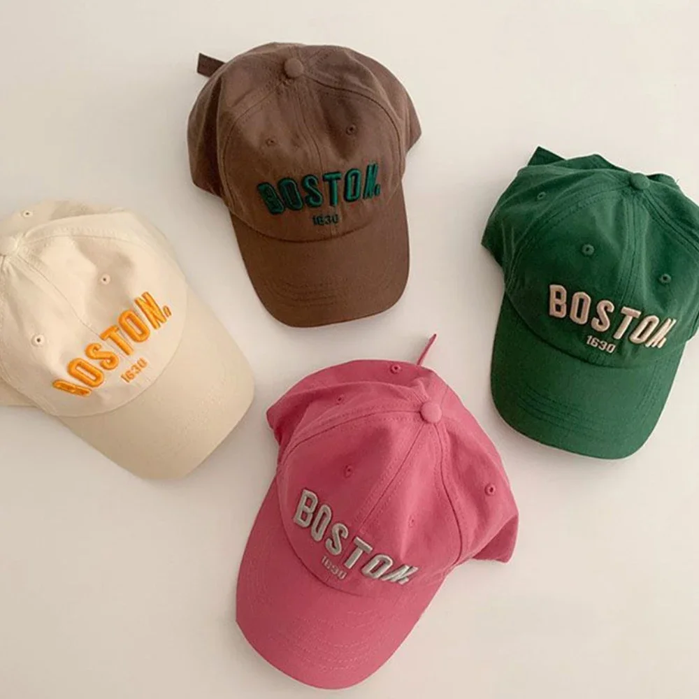 Kinderhoeden Jongens en meisjes Vier seizoenen Koreaanse versie van de geborduurde letters Eend Tong Cap Mode Baby Baseball Cap