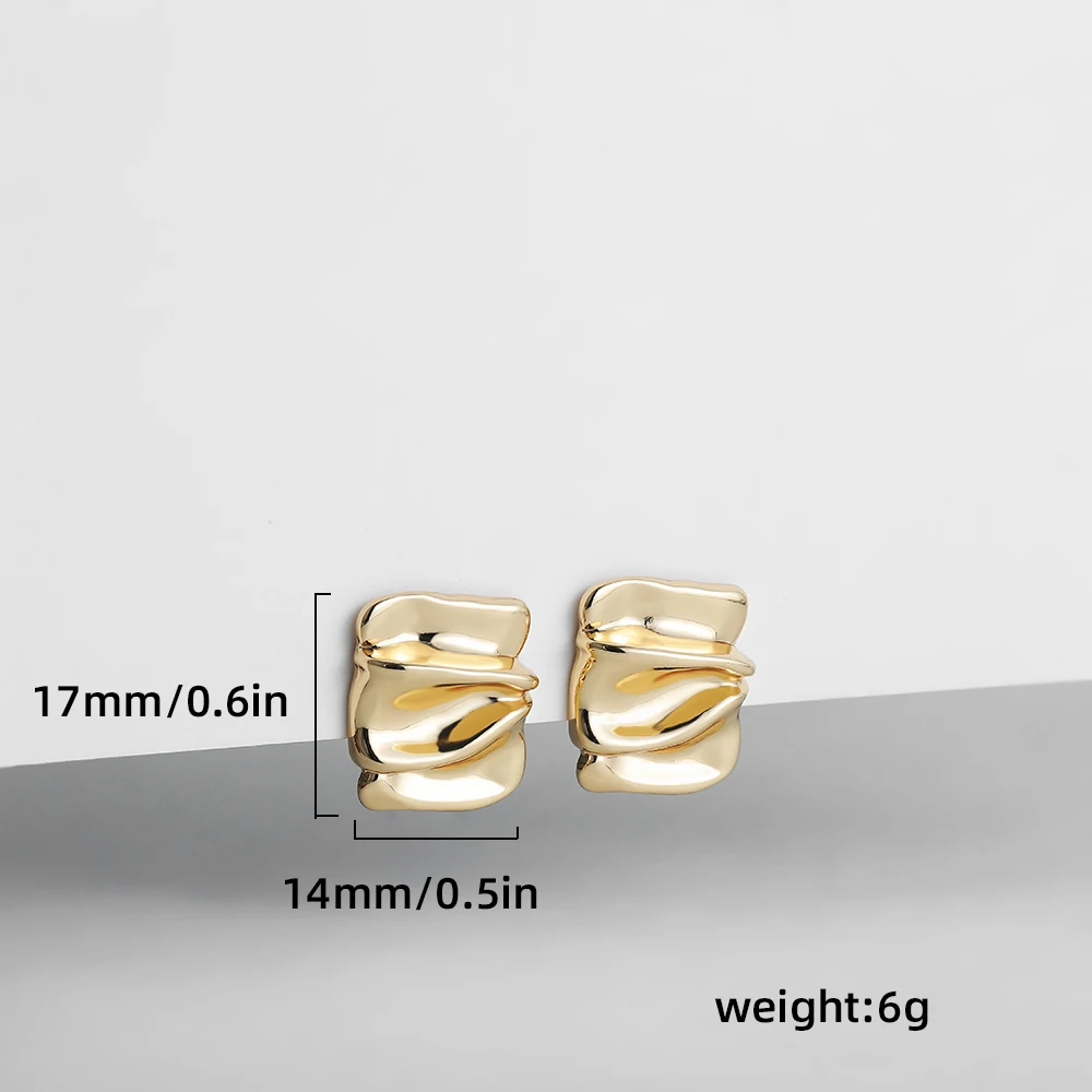 Orecchini a bottone piccoli lucidi quadrati placcati in oro punk per regali di gioielli per l'orecchio penetranti alla moda in metallo pieghettato geometrico delle ragazze delle donne