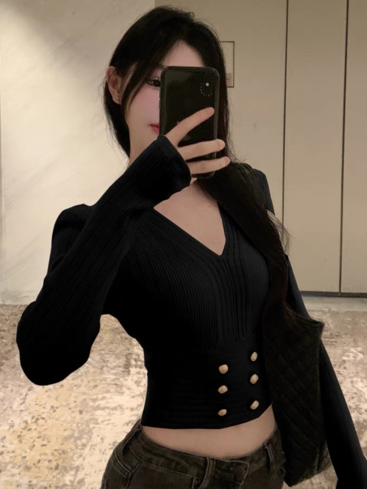 セクシーなホットガール長袖ニット V ネックトップハイウエストスリムフィットベースシャツインナーウェアショートスタイル秋イニシャルレディースファッション
