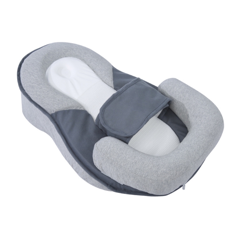 Sanftes und effektives Kissen zur Spuckprävention. Ergonomisches Stützkissen für Babys