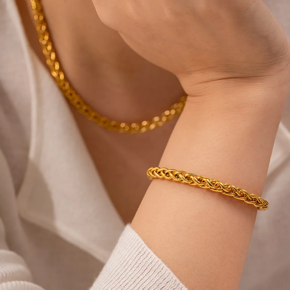 Set di gioielli con bracciale a forma di cerchio geometrico in acciaio inossidabile per donna collare placcato in metallo Color oro 18 carati