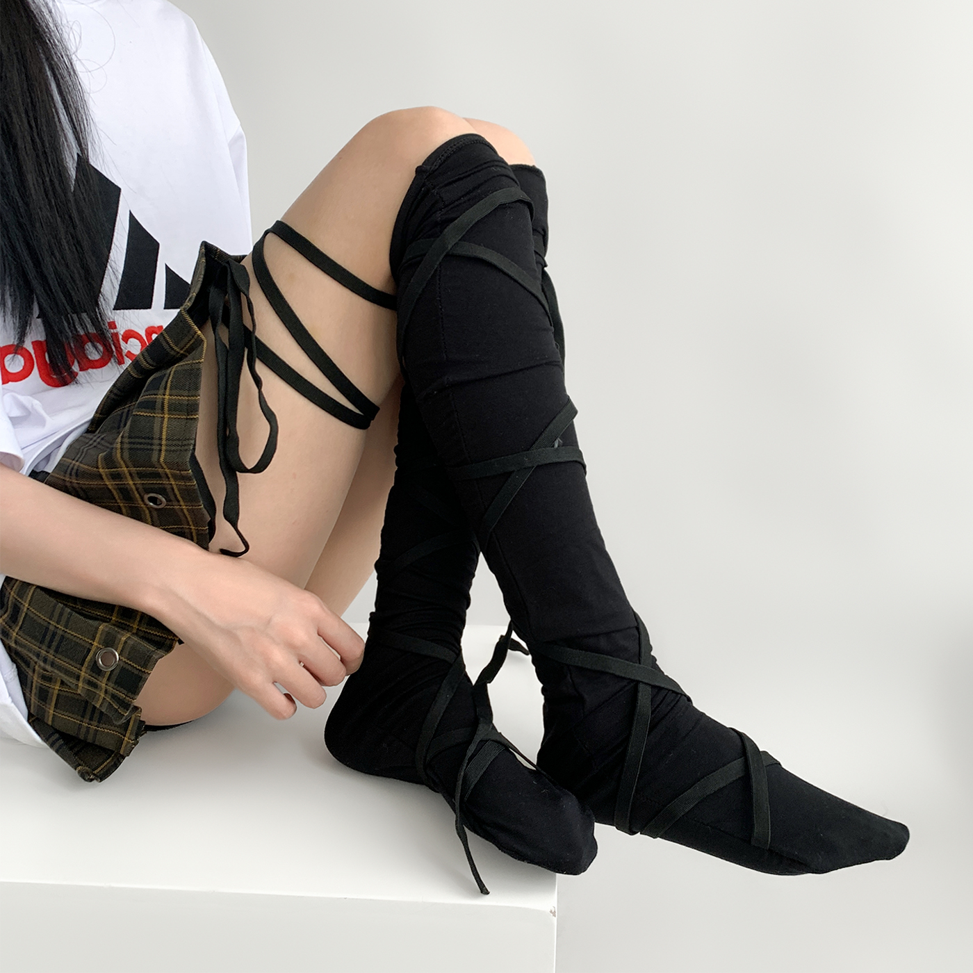 Calcetines Punk para mujer con lazo para pantorrilla, calcetines hasta la pantorrilla con tiras de Ballet, medias finas Y2K, calcetines góticos japoneses JK para Cosplay del Club