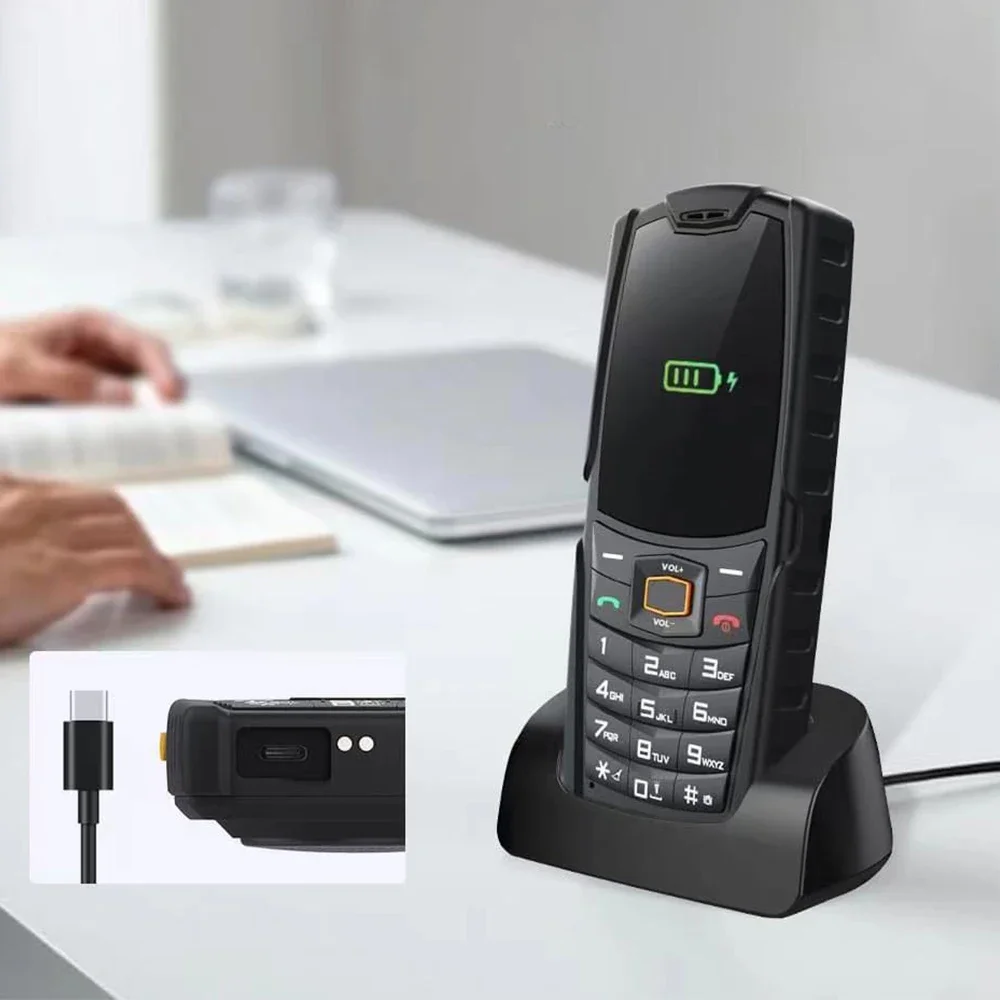 AGM M7 2 + 16G โวลต์ Android คุณลักษณะโทรศัพท์หน้าจอสัมผัสกันน้ํา 2500mAh โทรศัพท์มือถือภาษาอังกฤษรัสเซียคีย์บอร์ด
