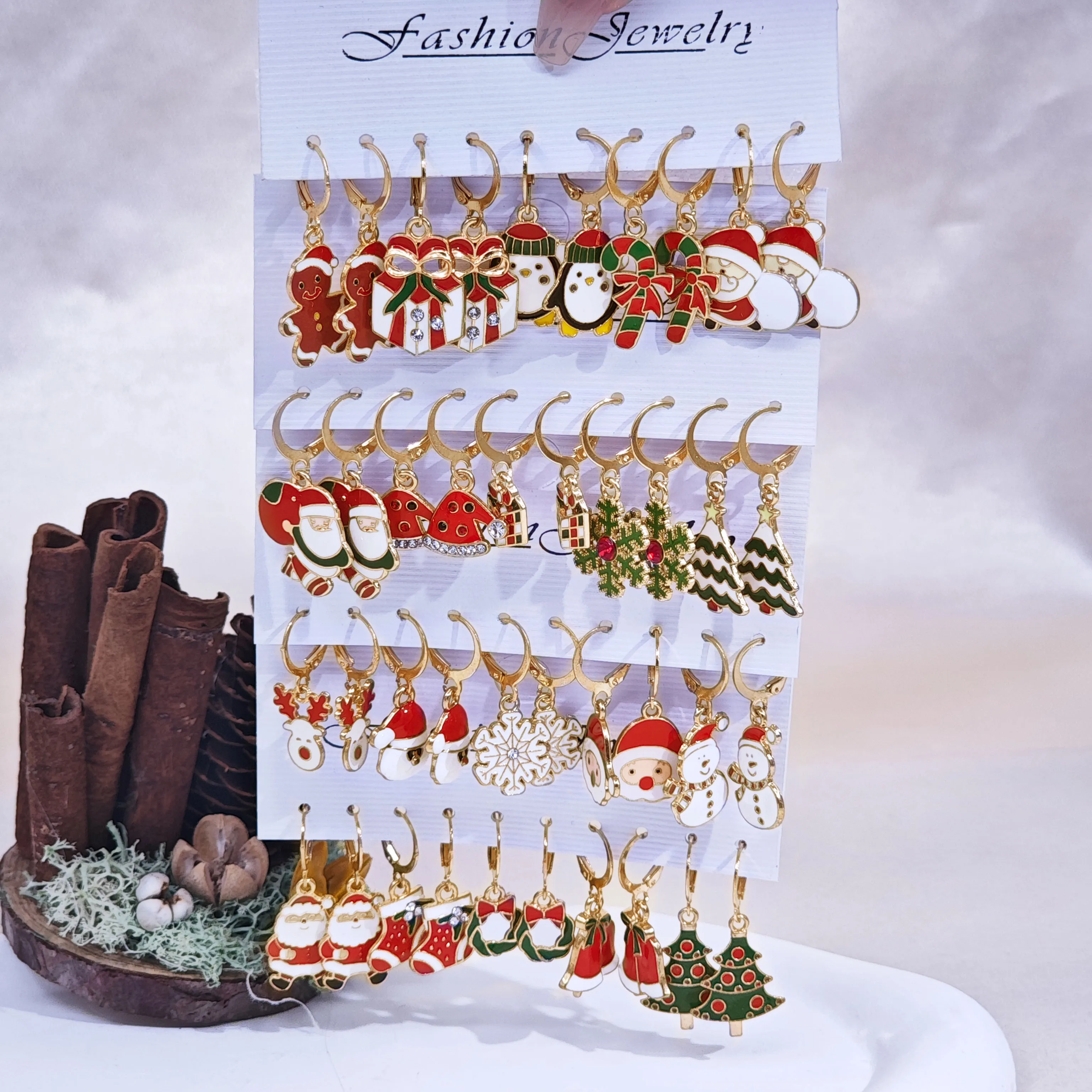 10/20/40 Uds nuevo conjunto de Navidad transfronterizo Venta caliente dibujos animados goteo aceite alce Santa Claus pendientes de árbol de Navidad para mujeres