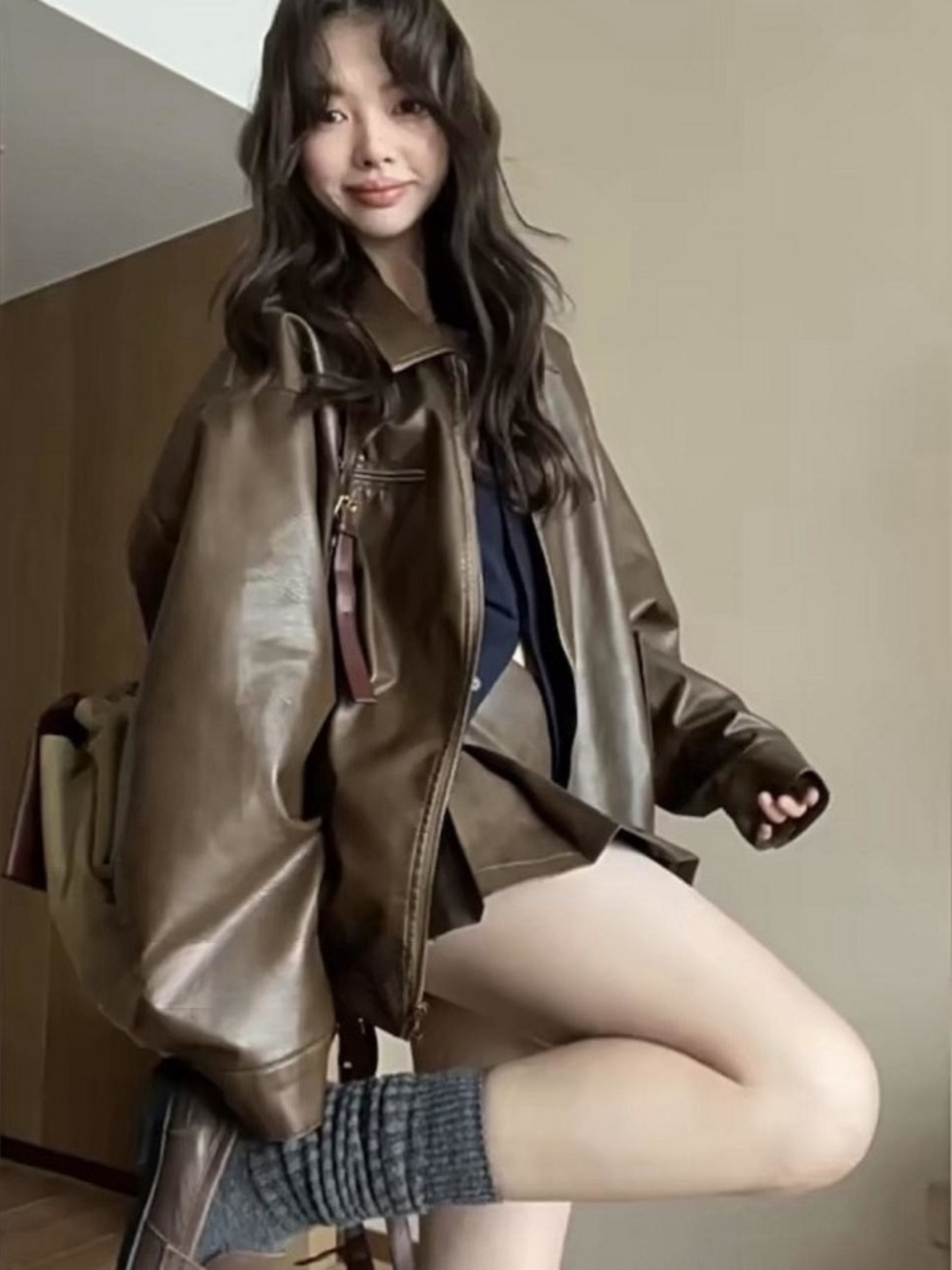 洗練されたヴィンテージ PU レザージャケット女性のルーズフィットバイカースタイル春秋アウターファッショナブルな通勤ピース