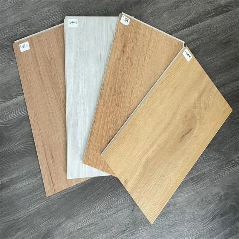 โปรด 4 มม.-8 มม. ล็อคพื้น Spc แข็งพื้นไวนิลไม้กระดาน Spc กันน้ําทนไฟ