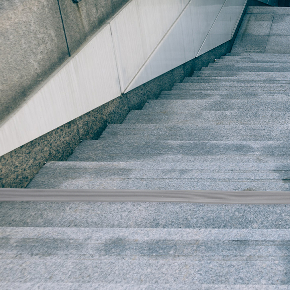 Anti-Rutsch-Streifen für Treppen, rutschfestes Klebeband, Stufengriff für den Außenbereich, Sicherheitsschutz, einfach zu installierender Treppenkantenschutz