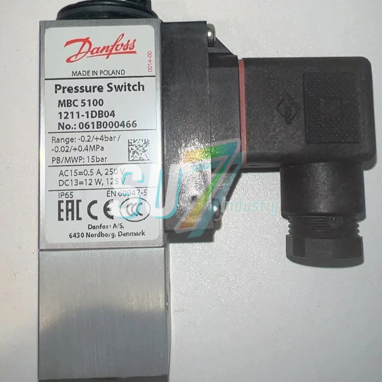061B000466   061B100866   Pressure Switch    New original