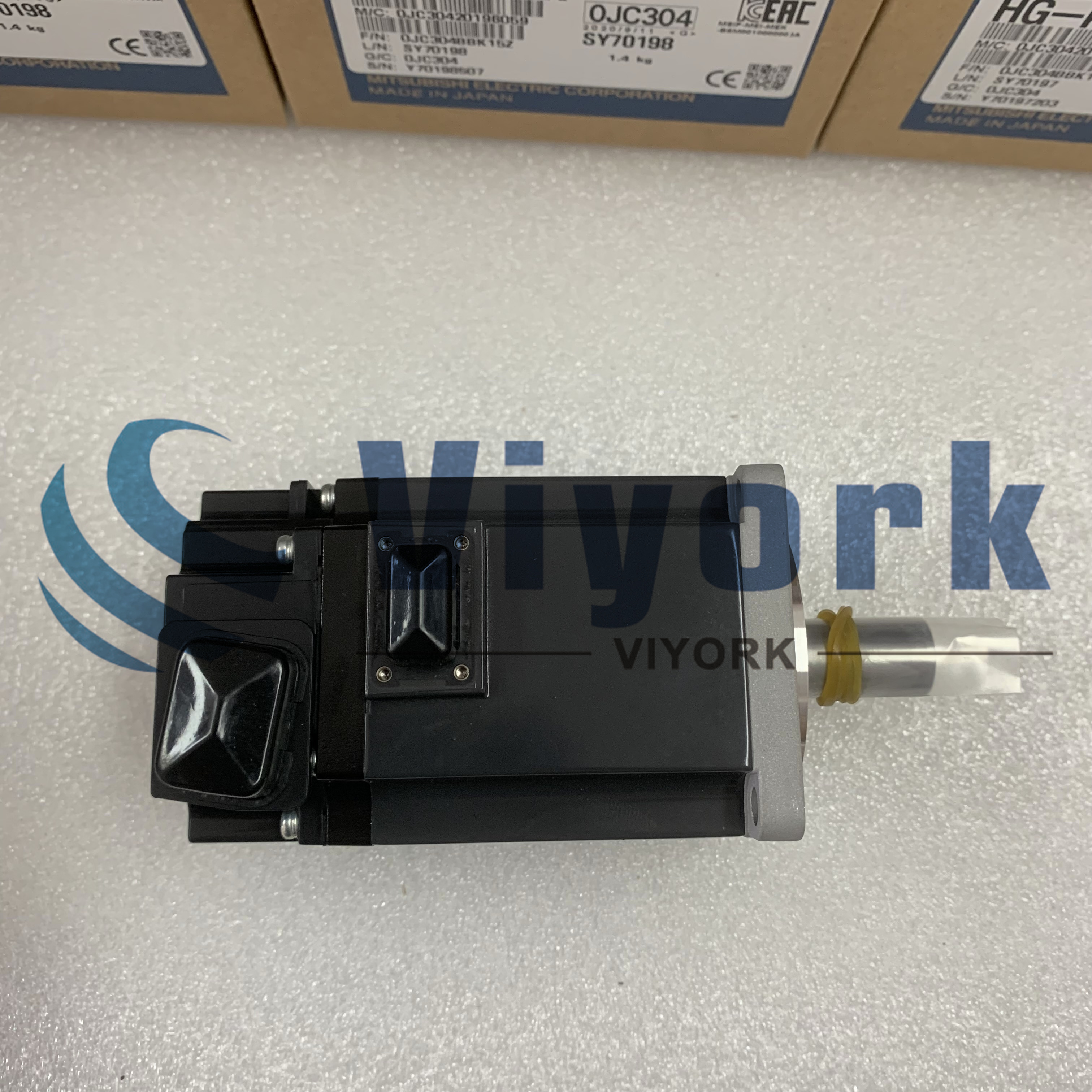HG-KR43BK AC SERVO MOTOR 400W 3KRPM W/KEY/BRAKE NEW