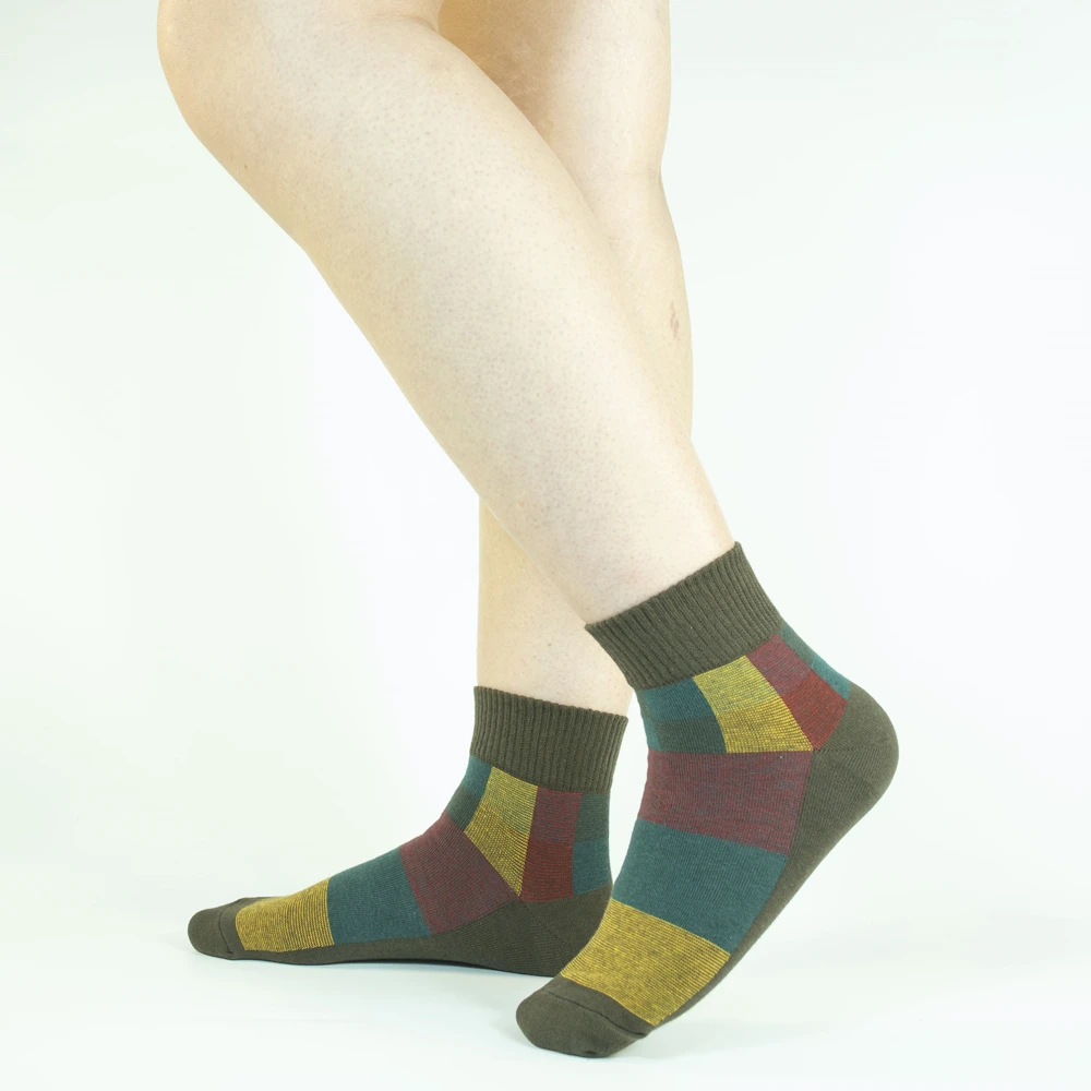 Nuevos calcetines cortos multicolores de algodón de primavera y verano para hombre, calcetines de compresión de alta calidad a la moda, novedad feliz, calcetines de corte bajo