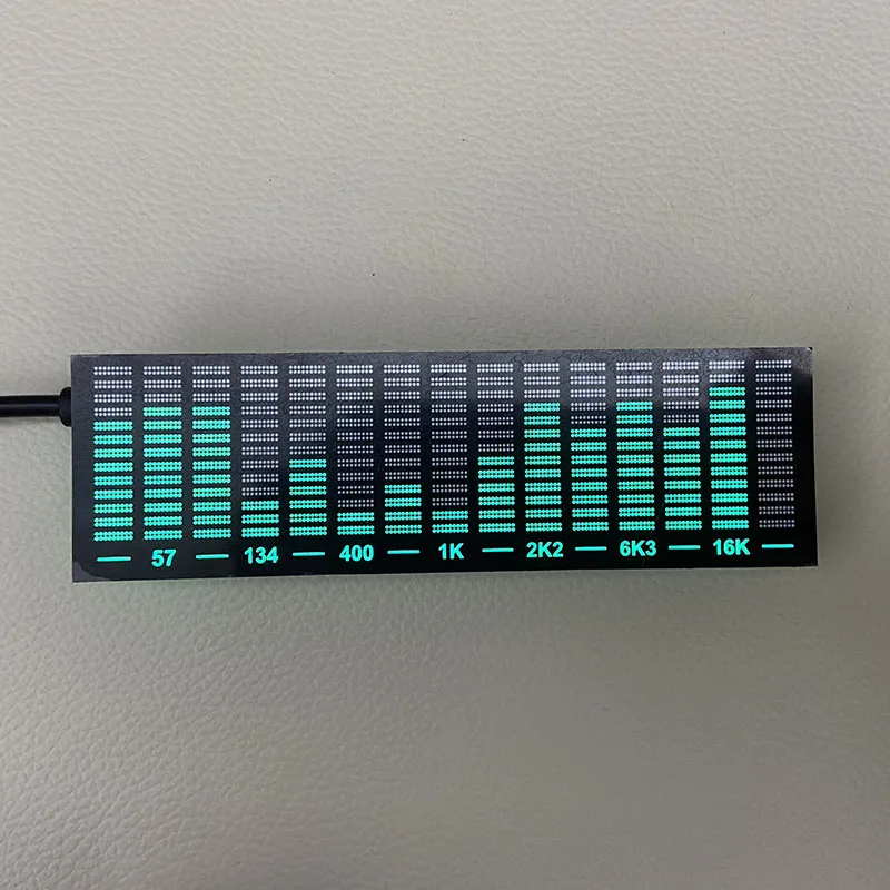 Spettro musicale a LED Orologio elettronico RGB Ritmo vocale Indicatore di livello audio per auto VU Meter per lampada per atmosfera automobilistica