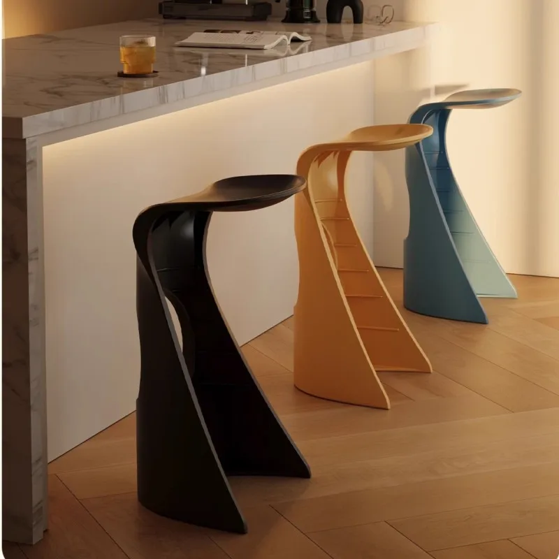 MOMO Scandinavian Bar Stool Modern Simple Bar Stool Backrest Front High Chair Outdoor Stacking Bar Stools High Stools