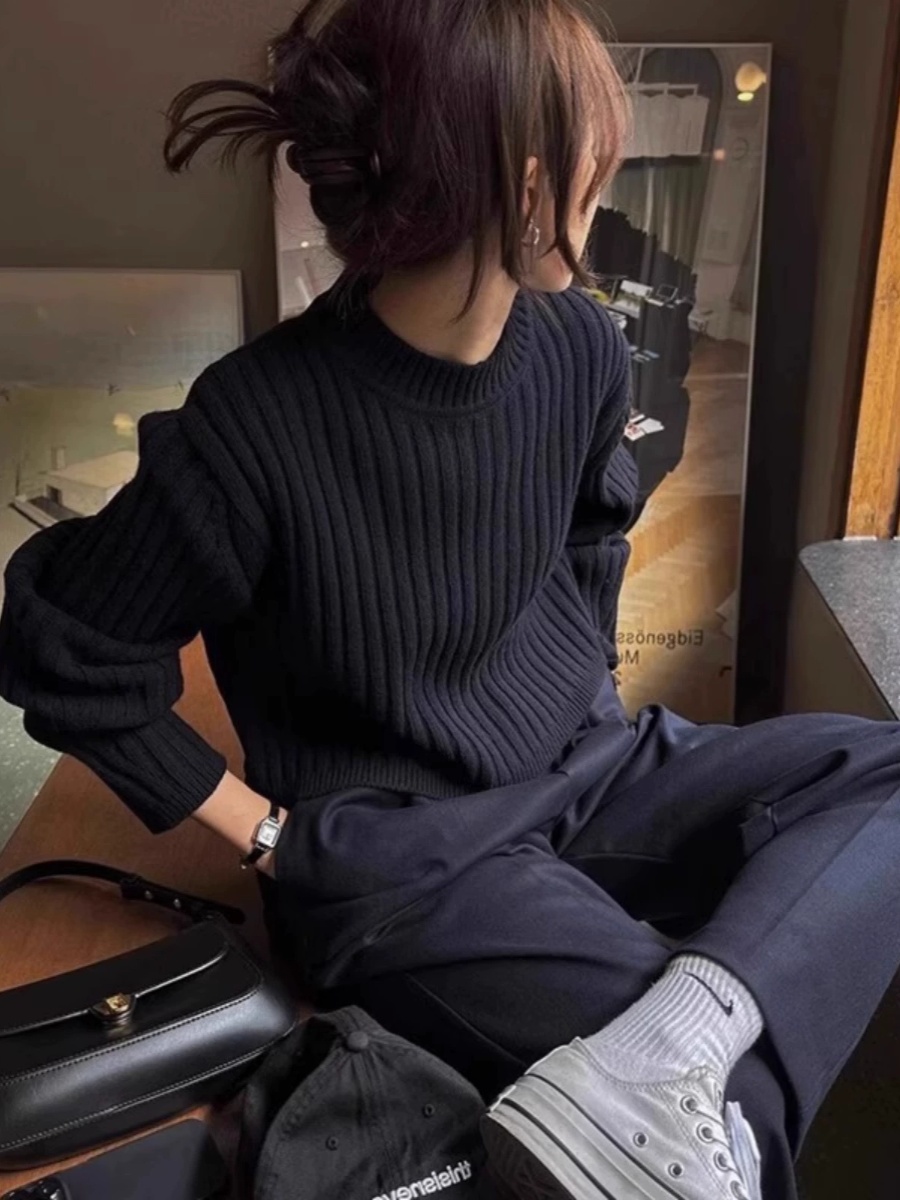 レディースショートニットセーターブラックレトロ怠惰な和風ソフト居心地の良いインナーウェアオーバーヘッド秋冬韓国スタイルベースレイヤー