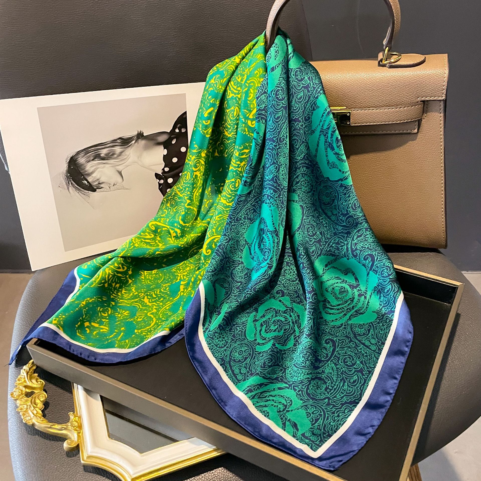 Bufandas de pelo de satén de seda de lujo para mujer, pañuelo cuadrado con estampado de leopardo a la moda, bufanda de diseñador profesional de 70cm, diadema