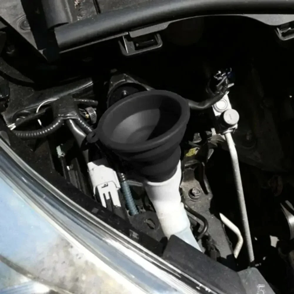Imbuto motore per auto Imbuto liquido universale in silicone Rondella Cambio liquido Imbuto pieghevole portatile per cambio benzina olio motore automatico