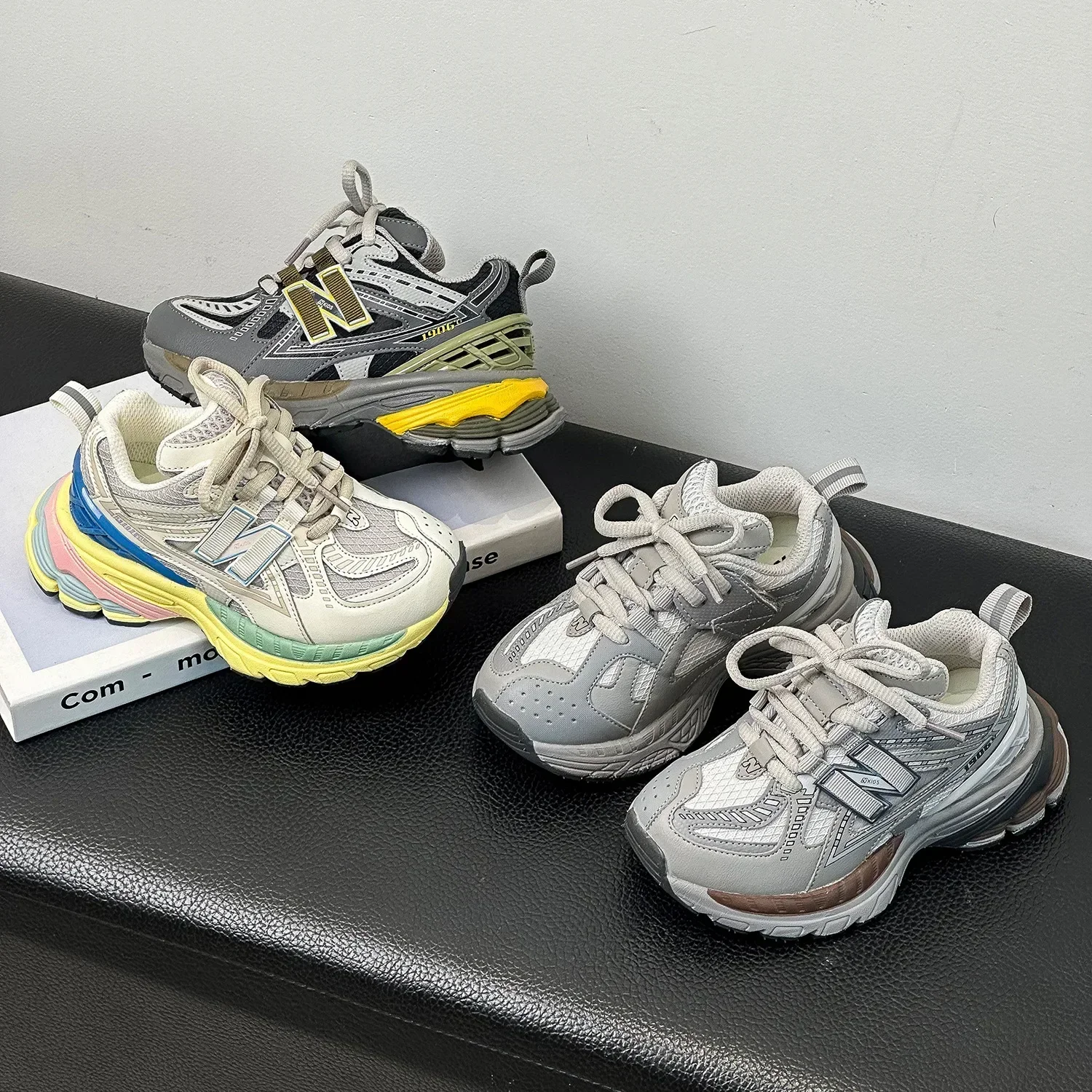 Crianças meninos meninas tênis grossos crianças caminhadas tênis correndo sapatos de sola grossa da criança leve respirável formadores casuais