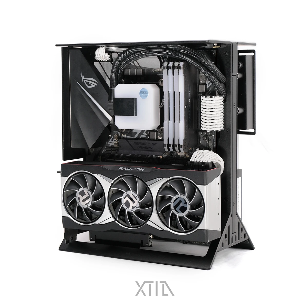 Custodia XTIA Xproto-ATX V2