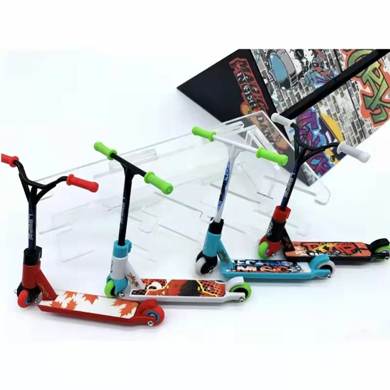 ความแปลกใหม่ Funny Interactive Mini Finger Scooter Stunt ของเล่นนิ้วมือสเก็ตสเก็ตสกู๊ตเตอร์นิ้วมือเด็ก Interactive วันหยุดของขวัญ