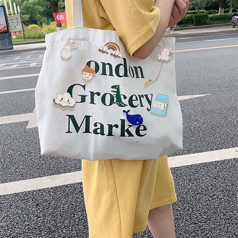 5/10/20Pcs Vielfalt Zufällige Abzeichen Nette Personalisierte Abzeichen Mode Pins Zubehör Für Cartoon Kleidung Tasche Metall pins Set