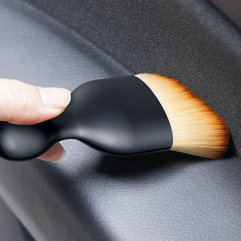 Spazzola morbida per spazzare la polvere interna dell'auto Strumento per il lavaggio dell'auto Gap della tastiera Spazzola per la pulizia delle fessure del condizionatore d'aria dell'auto Rimozione della polvere